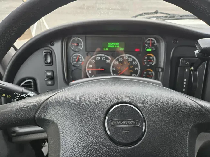 2019 Freightliner Business Class M2 106