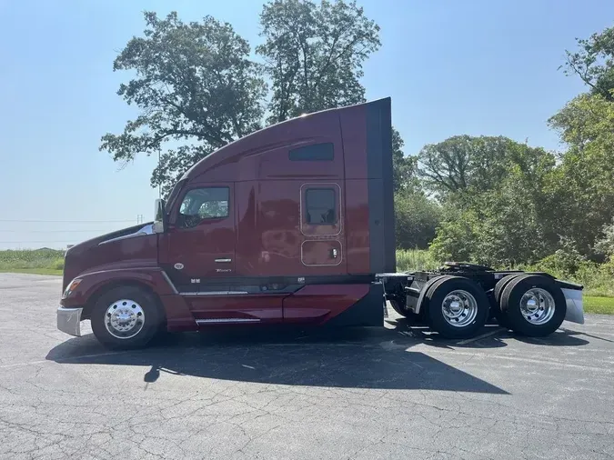 2025 Kenworth T680