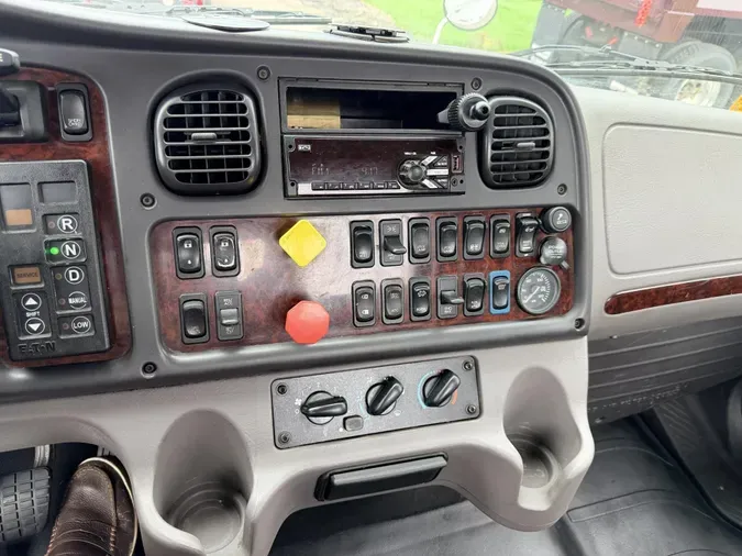 2020 Freightliner Business Class M2 10677877169b5c9a19cbae2e54befc9cee0