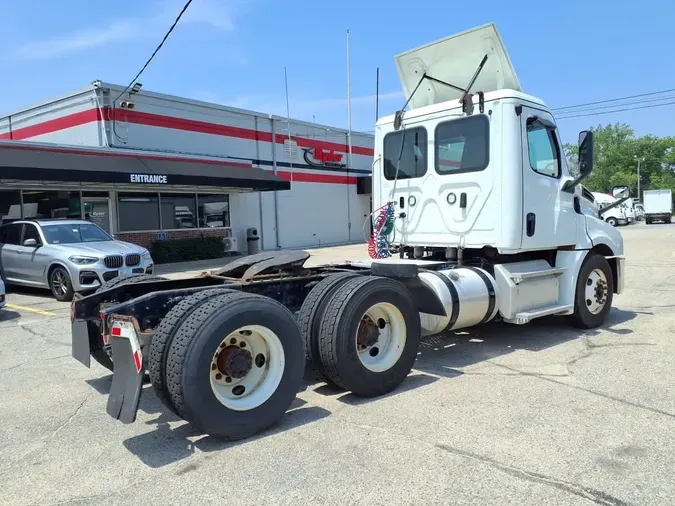 2019 FREIGHTLINER NEW CASCADIA PX12664