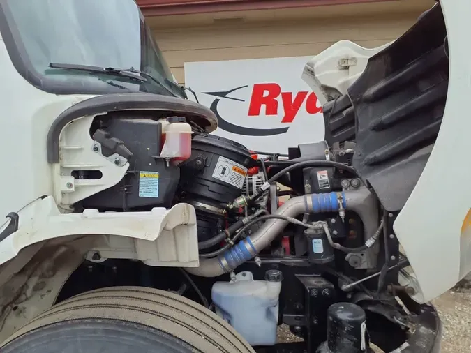 2016 FREIGHTLINER/MERCEDES M2 106