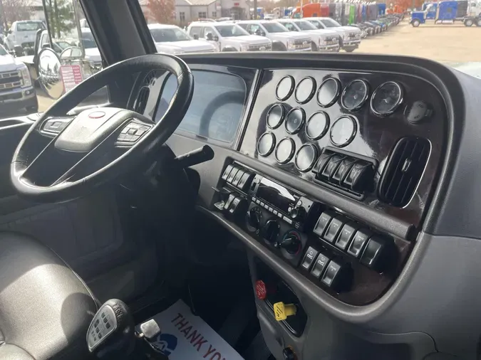 2024 Peterbilt 38977953c15f94a75a1ded011368bb7bc32