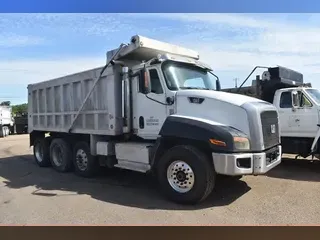 2016 CATERPILLAR CT660S