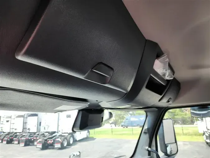 2021 FREIGHTLINER CA126