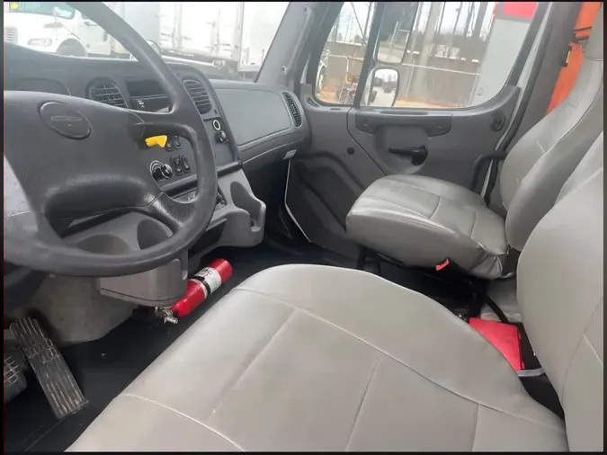 2019 FREIGHTLINER/MERCEDES M2 106