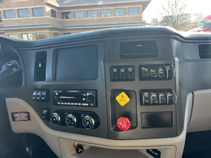 2022 PETERBILT 579779956575eceaed33610179c4d3c8728