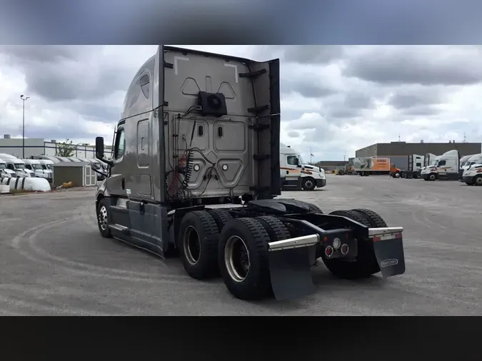 2022 Freightliner Cascadia 126779e05043e35562a9df1985c522ceb3f