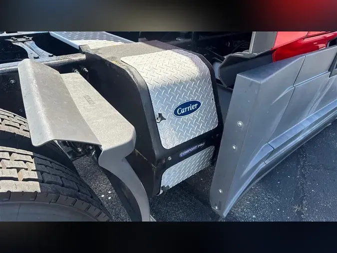 2021 FREIGHTLINER CA126