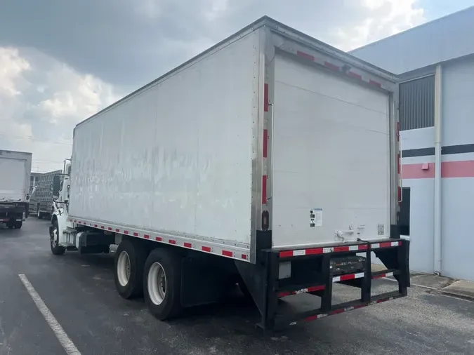 2019 FREIGHTLINER M2 106