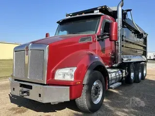 2015 KENWORTH T880