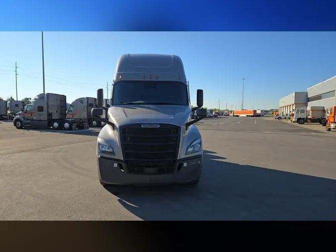 2024 Freightliner Cascadia 126