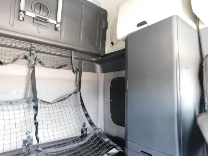 2020 Freightliner New Cascadia 126