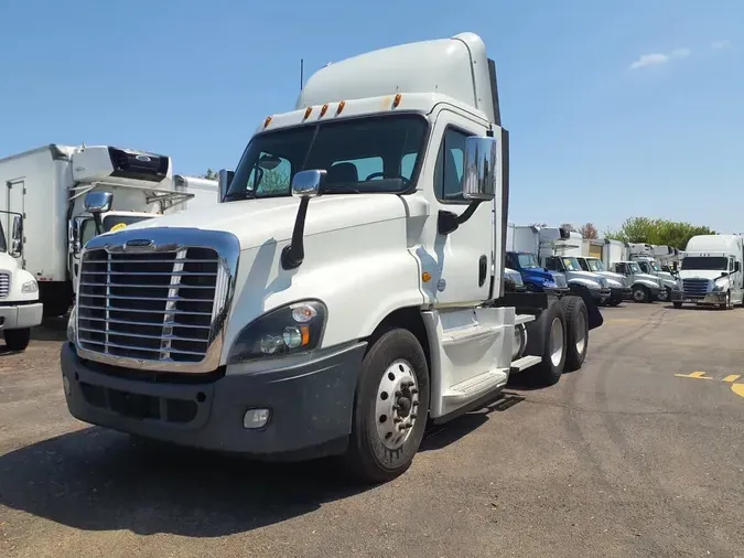 2019 FREIGHTLINER CASCADIA 12577a7897dbf8e4d034500cbd7b1db9b3a