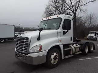 2016 FREIGHTLINER/MERCEDES CASCADIA 125