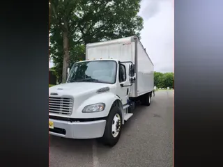 2018 FREIGHTLINER M2 106