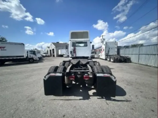 2019 NAVISTAR INTERNATIONAL LT625 DAYCAB T/A