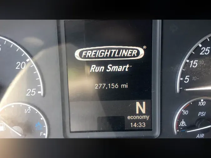 2020 Freightliner Cascadia 126