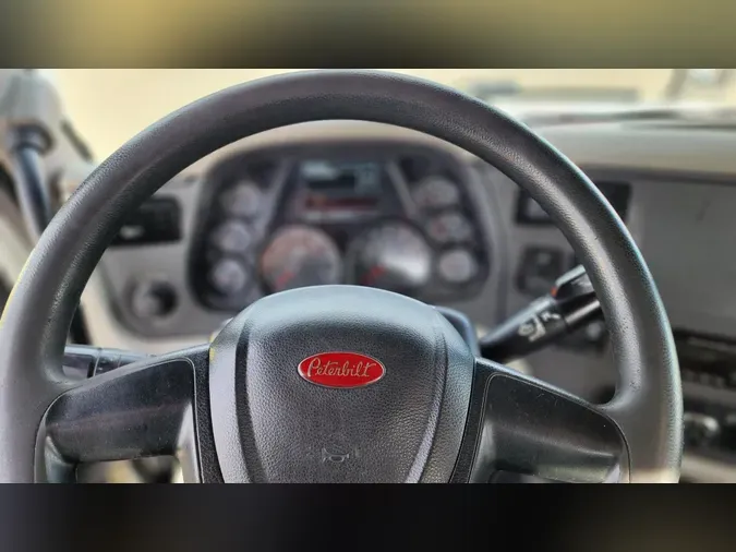 2020 Peterbilt 579