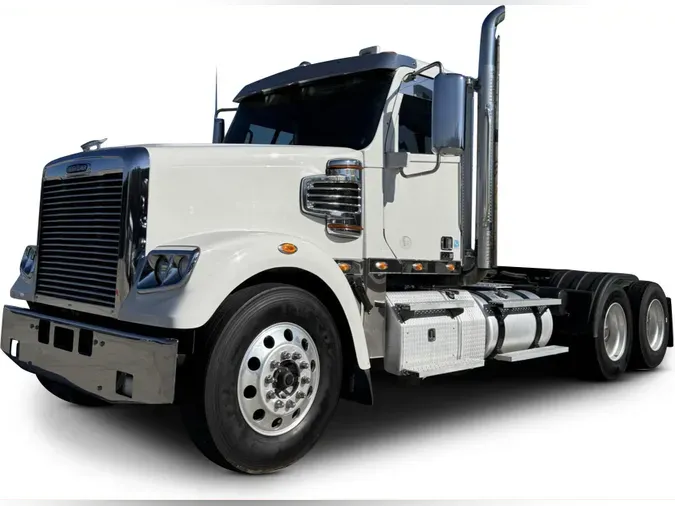 2022 Freightliner CORONADO77b762bd6fb048b6c3601bb156f2331b