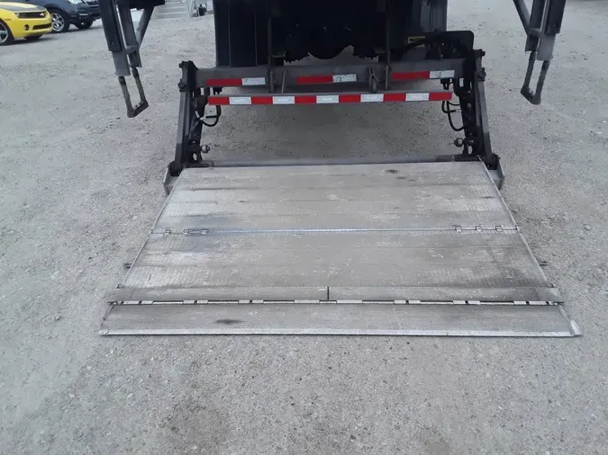 2023 FREIGHTLINER/MERCEDES M2 10677b80ee3f4f593e560a5da9fce3252c9