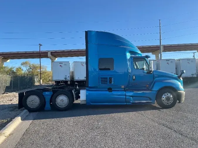 2019 International LT625