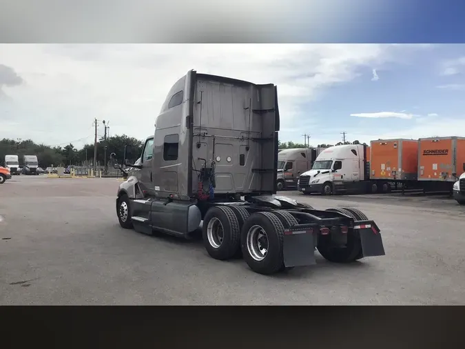 2022 International LT