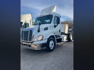 2014 Freightliner CASCADIA 113
