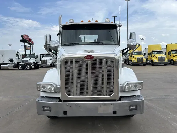 2020 Peterbilt 567