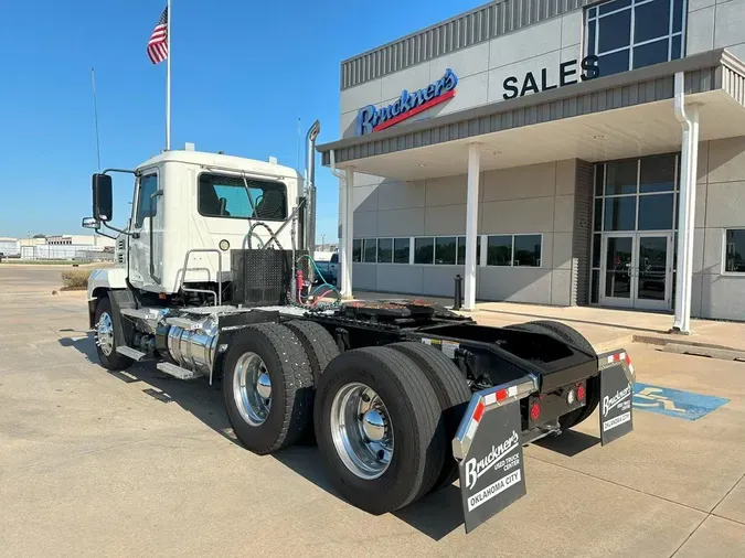 2020 MACK AN64T