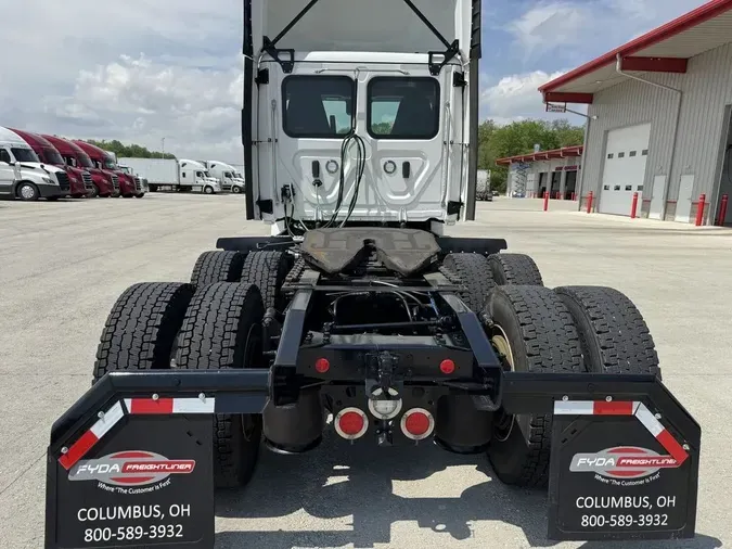 2024 Freightliner Cascadia&reg; Fifth Generation Day Cab 126" BBC