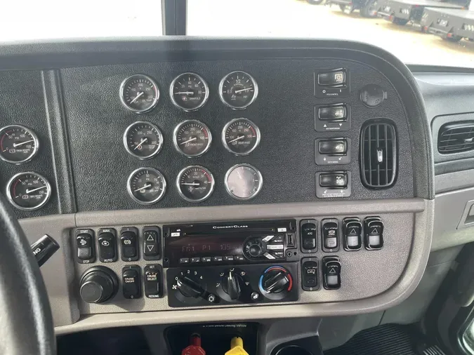 2019 Peterbilt 389