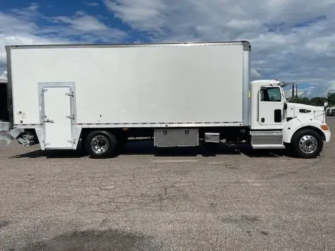 2020 Peterbilt 337