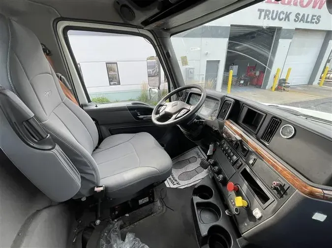 2020 INTERNATIONAL RH613