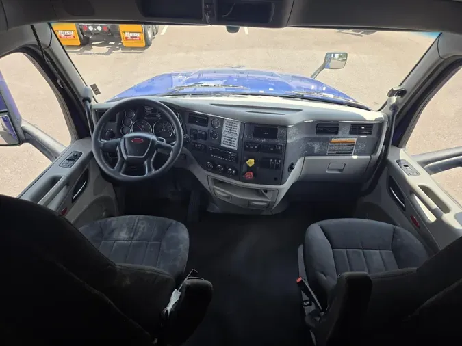 2022 Peterbilt 579