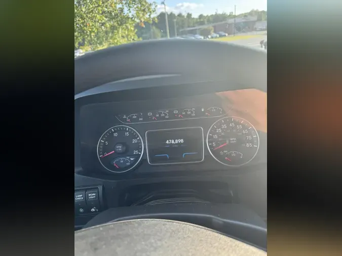 2020 International LT62577d19f40076e825eeeab6f00d7d636dd