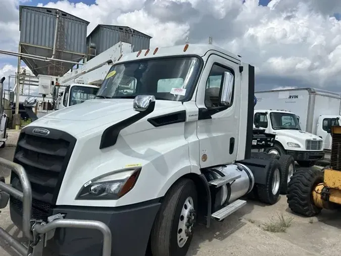 2020 FREIGHTLINER CASCADIA 12677d4e6642646376ab022810ea3480096