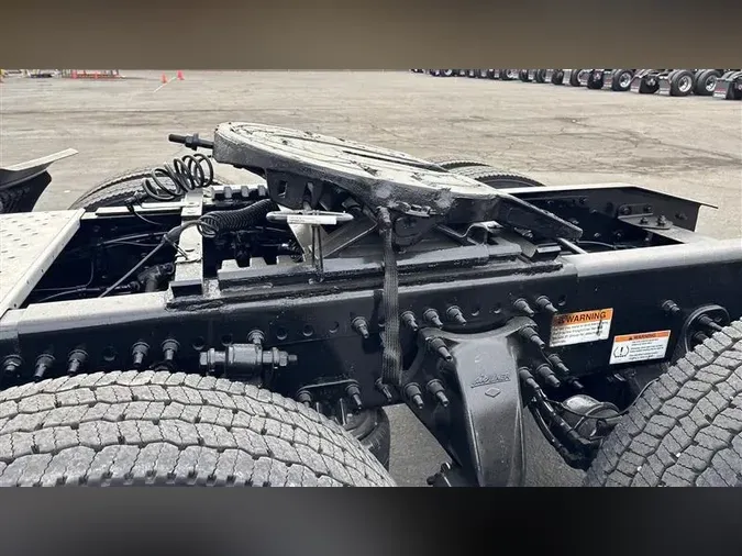 2021 FREIGHTLINER CA126