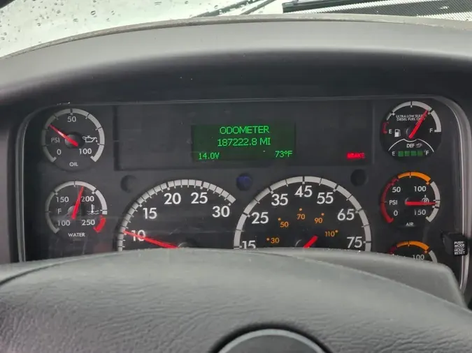 2017 FREIGHTLINER/MERCEDES M2 106