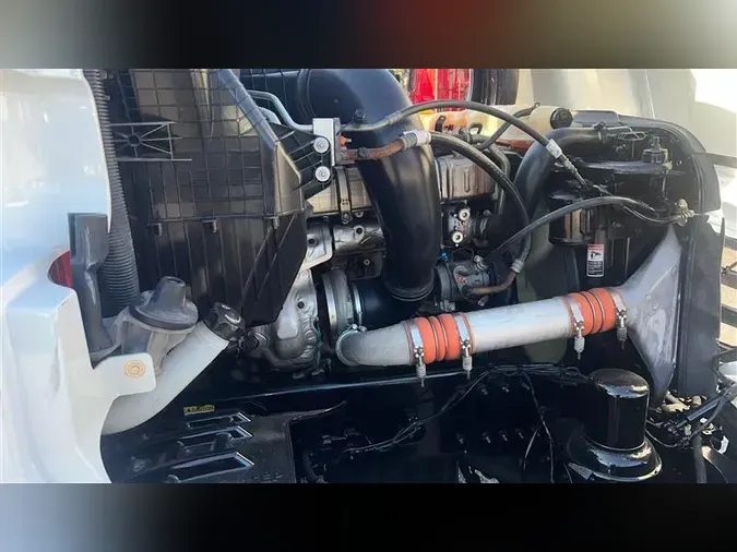 2020 FREIGHTLINER CA126