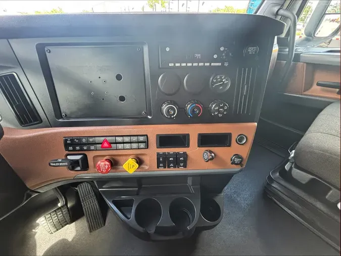 2022 Freightliner CA126SLP77db78b48862f969c88c6a23b38888af