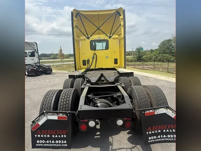 2023 PETERBILT 579