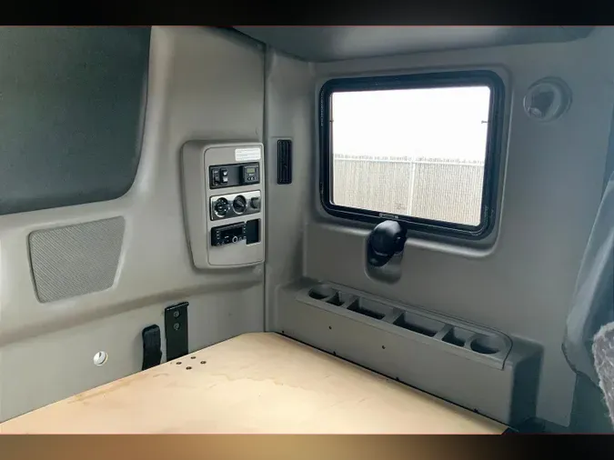 2022 INT LT625 6x4