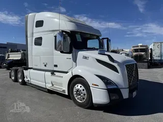 2024 VOLVO VNL64T760