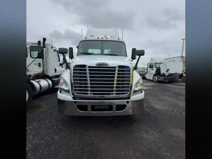 2019 FREIGHTLINER CASCADIA 125