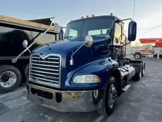 2018 Mack CXU613 M744/M745