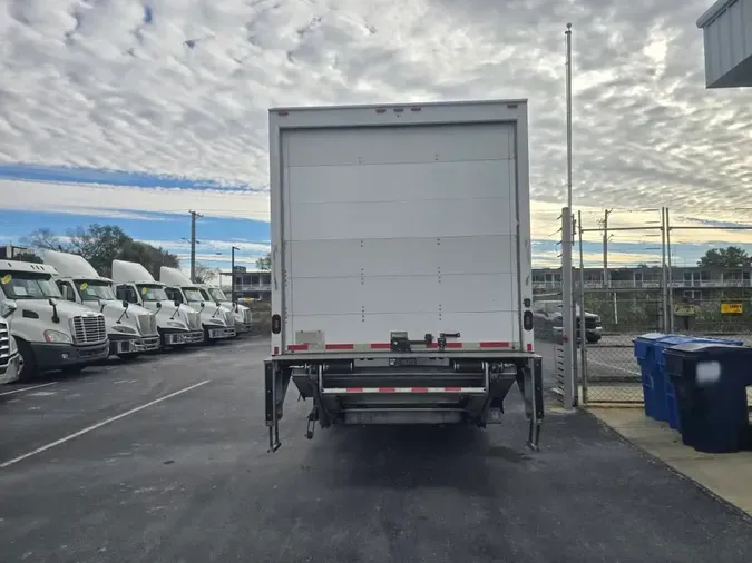 2019 FREIGHTLINER/MERCEDES M2 106