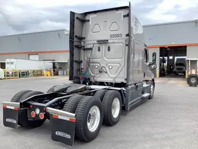 2023 Freightliner Cascadia