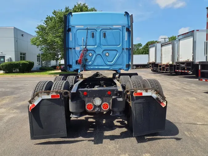 2020 FREIGHTLINER CASCADIA 125