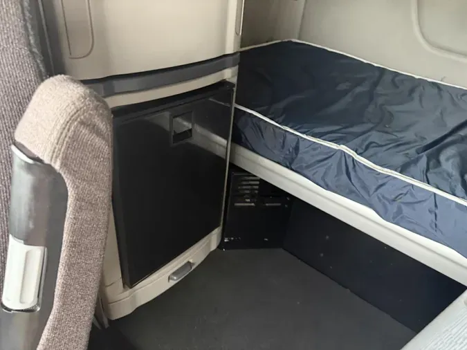 2022 Peterbilt 57977e8858bd3f73662e22a98ff0e1662c2