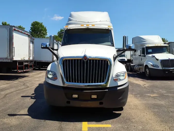 2019 NAVISTAR INTERNATIONAL LT625 SLPR CAB